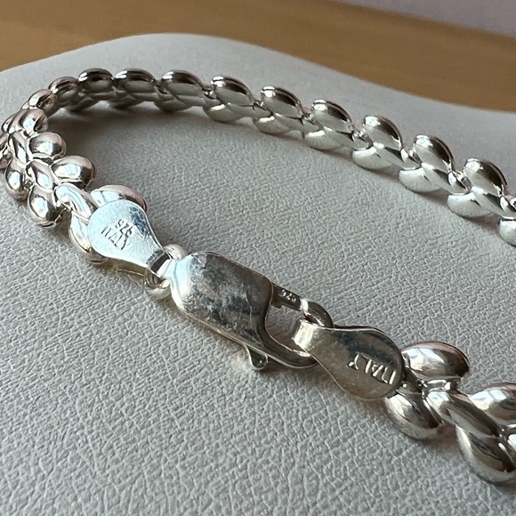 925 Sterling Silver Heart Design Bracelet - Picture 10 of 16